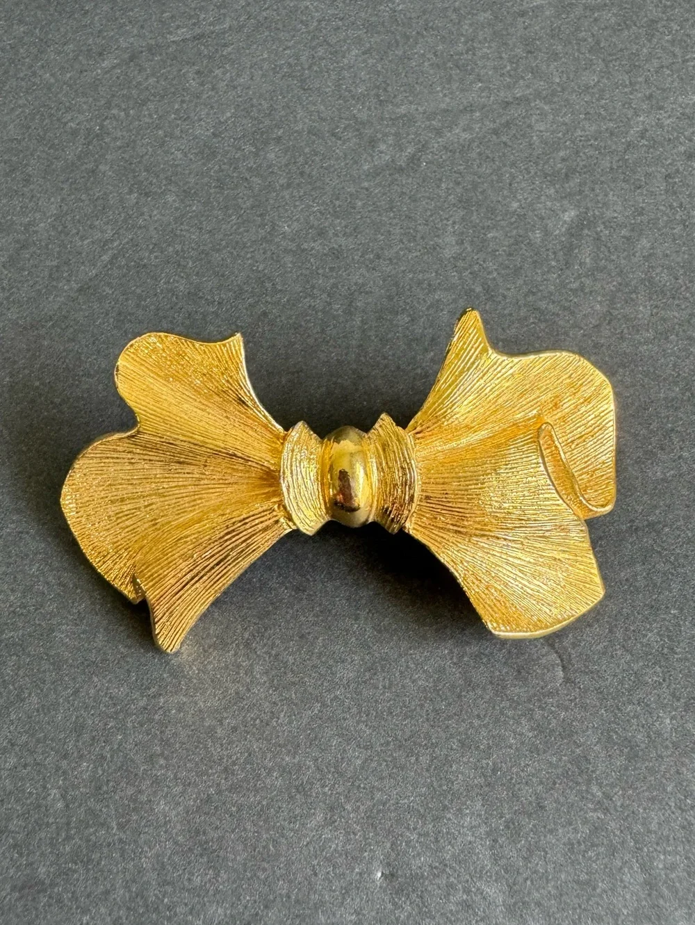 Vintage Bow Hair Clip Gold‎ Tone Large Barrette 90s Y2K Coquette Feminine